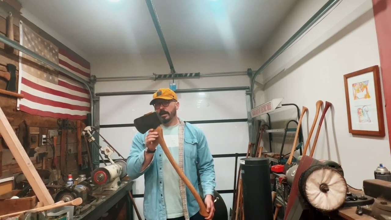 Before and after on this 1940s Plumb felling head. Vinegar bath, wire wheel, re-profile, and a new h